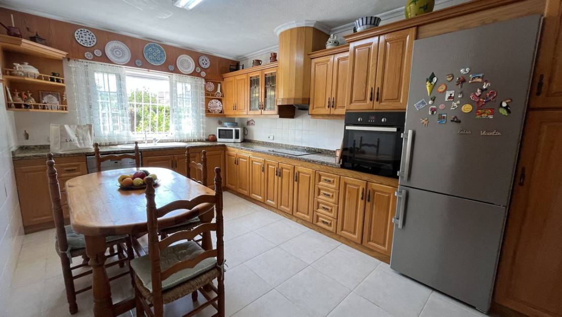 Venta - Chalet - Mutxamel - Mutxamel Centro