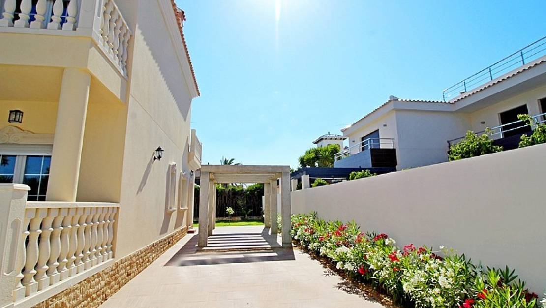 Venta - Chalet - Orihuela - Cabo Roig