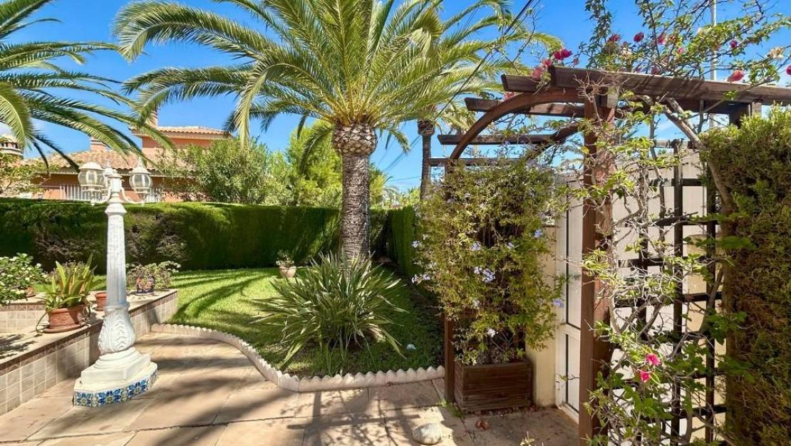 Venta - Chalet - Orihuela Costa - Cabo Roig