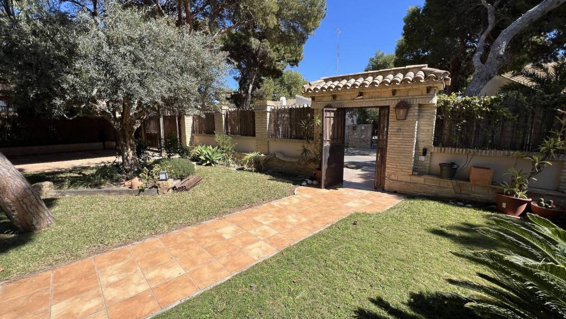 Venta - Chalet - Orihuela Costa - Punta Prima