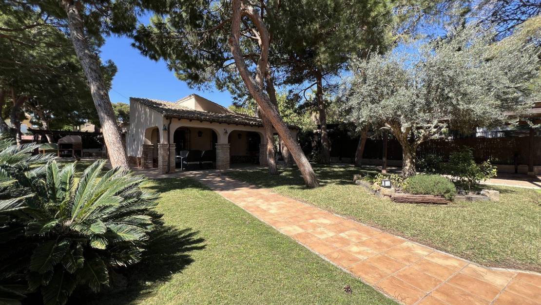 Venta - Chalet - Orihuela Costa - Punta Prima