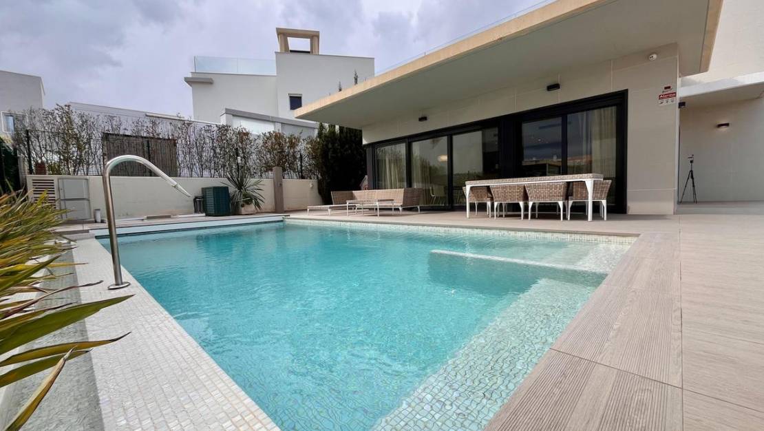 Venta - Chalet - Orihuela - Dehesa de Campoamor