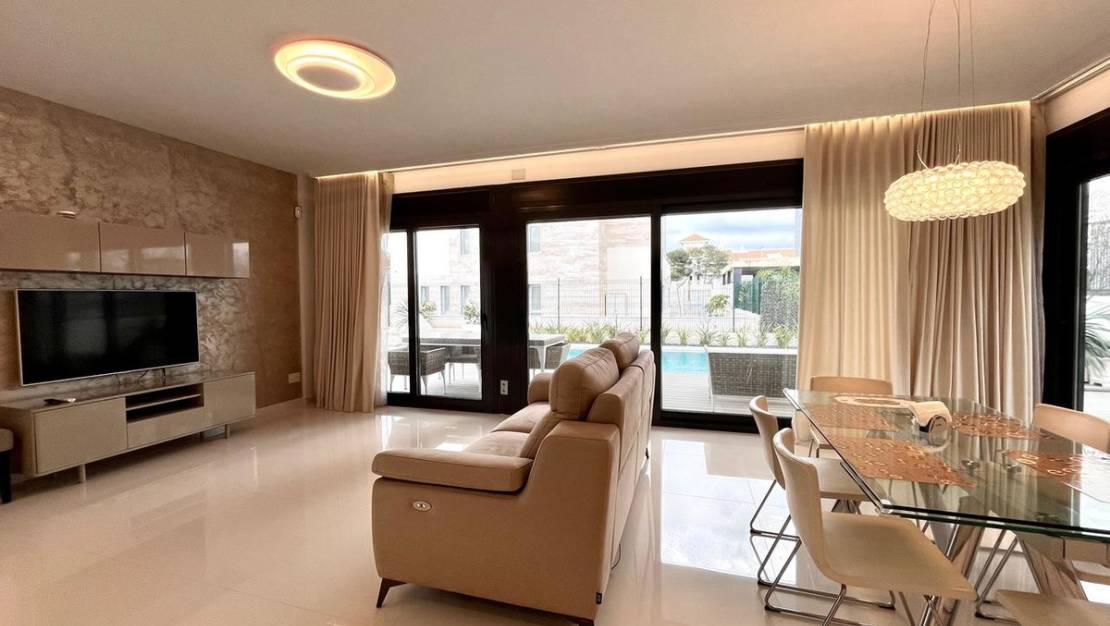 Venta - Chalet - Orihuela - Dehesa de Campoamor