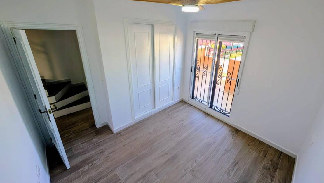 Venta - Chalet - Orihuela - La Florida