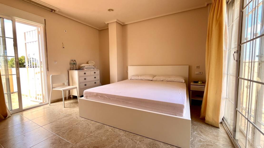 Venta - Chalet - Orihuela - La Zenia