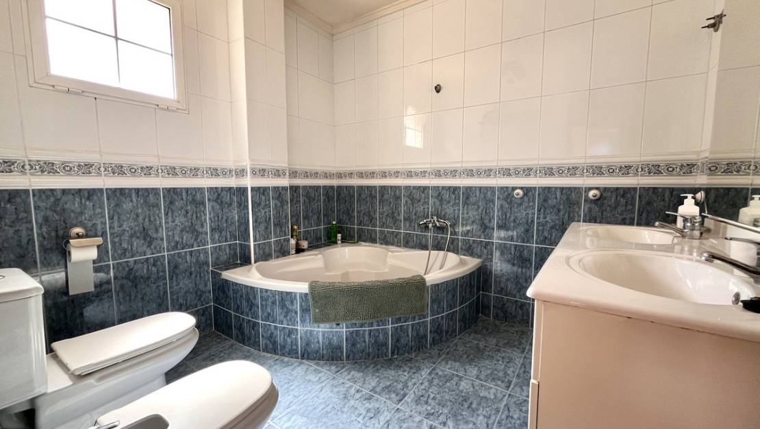 Venta - Chalet - Orihuela - La Zenia