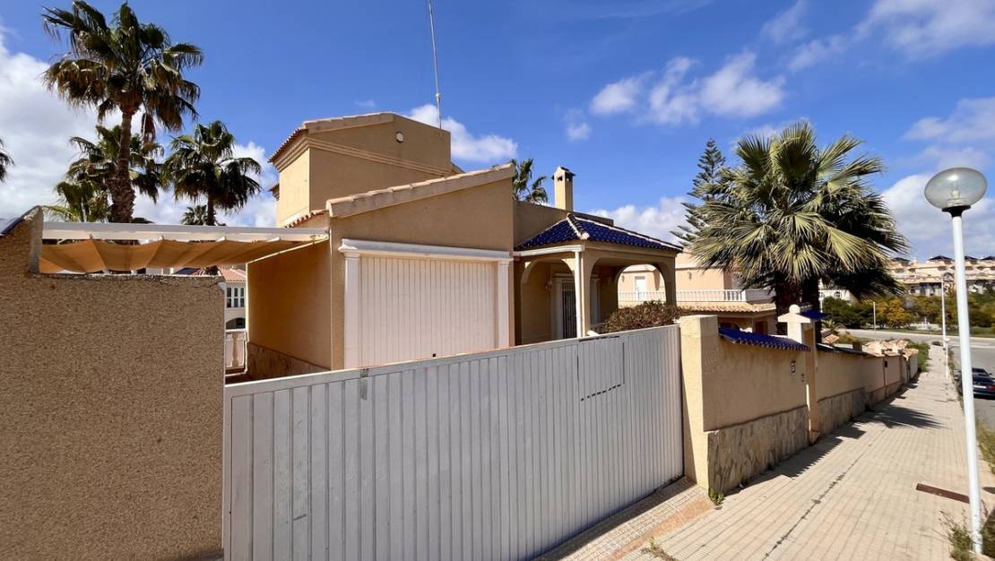 Venta - Chalet - Orihuela - La Zenia