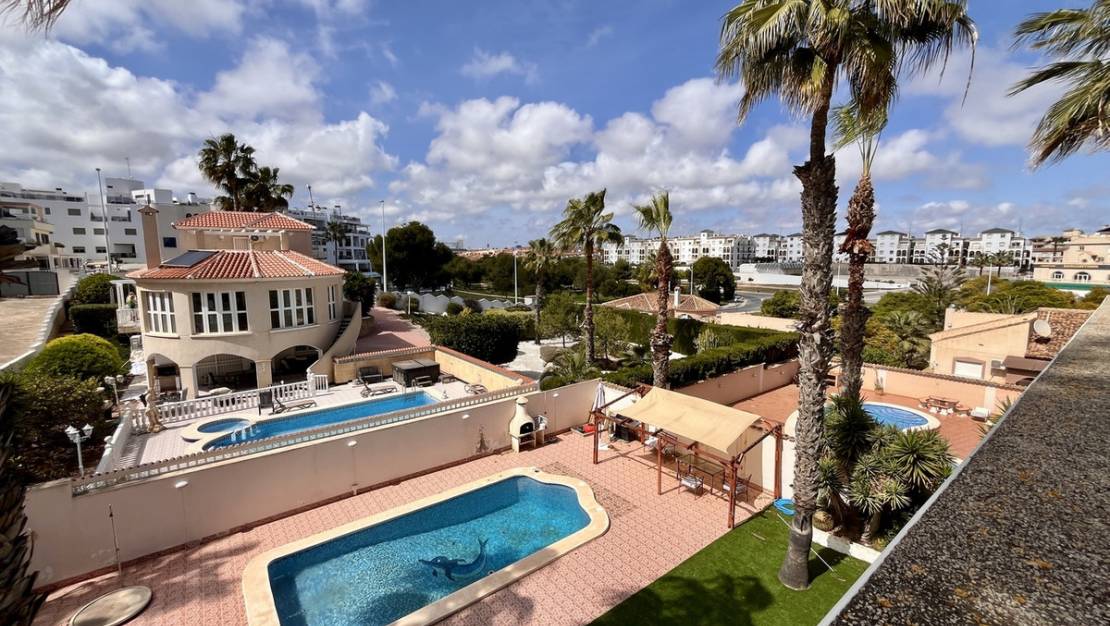 Venta - Chalet - Orihuela - La Zenia