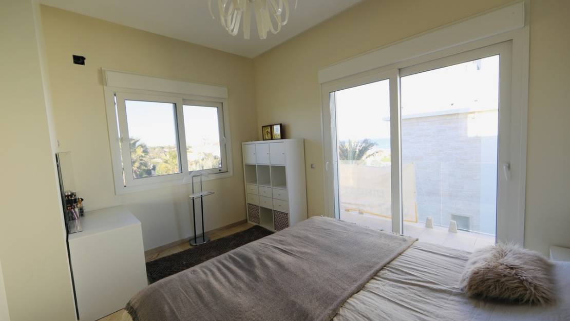 Venta - Chalet - Orihuela - La Zenia