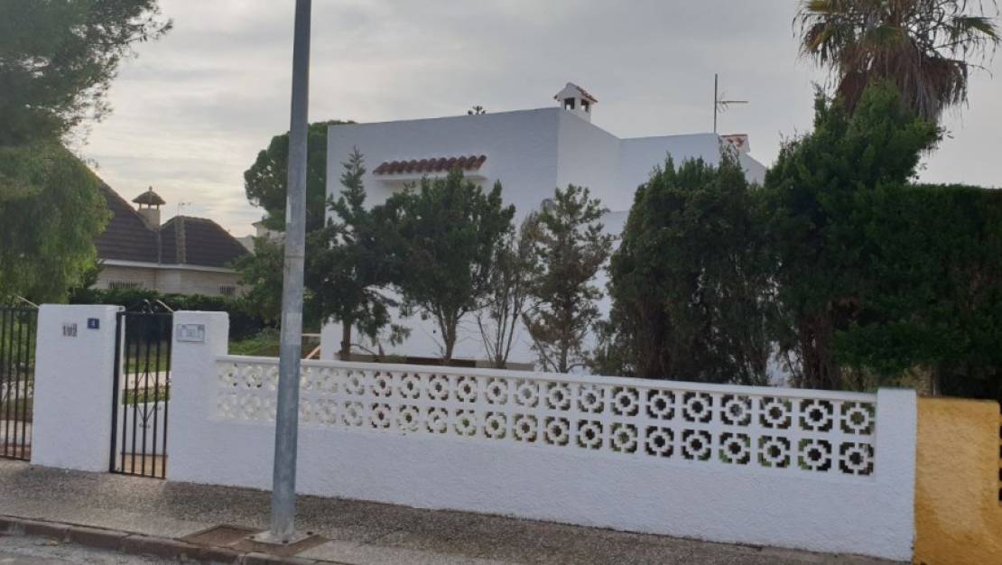 Venta - Chalet - Orihuela - La Zenia