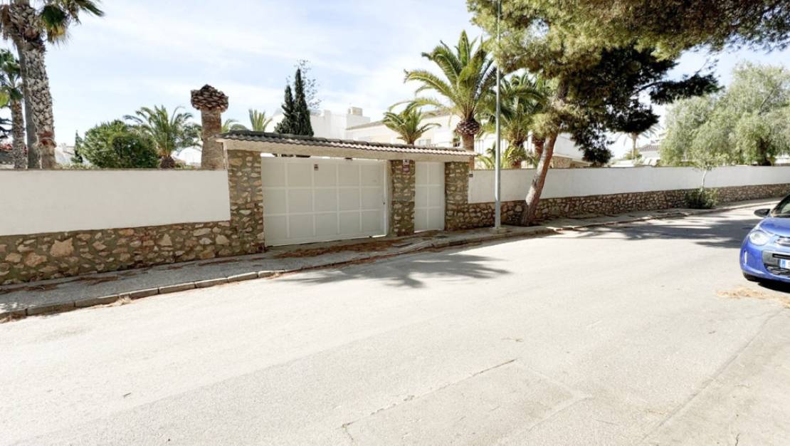 Venta - Chalet - Orihuela - La Zenia