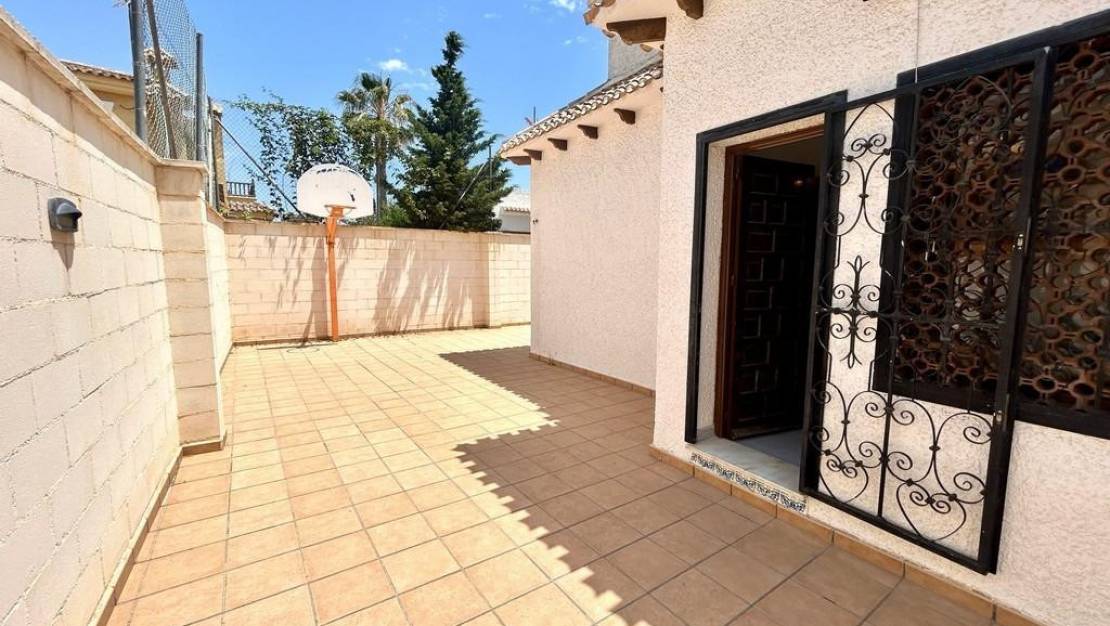 Venta - Chalet - Orihuela - La Zenia