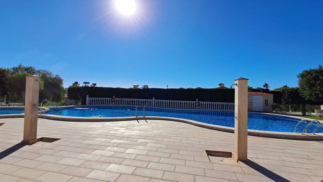 Venta - Chalet - Orihuela - La Zenia