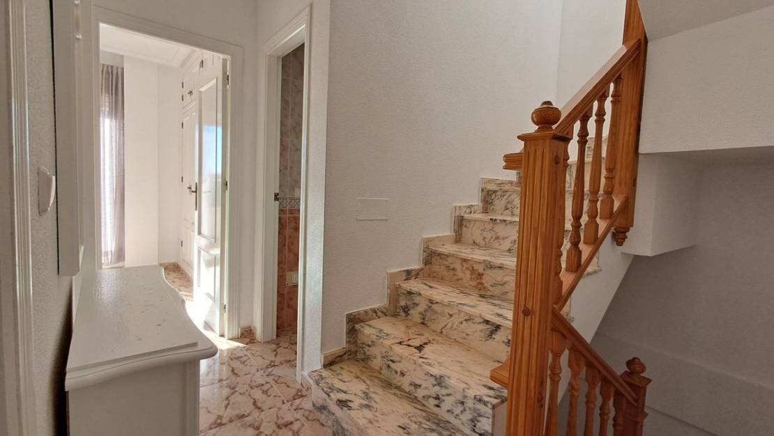 Venta - Chalet - Orihuela - La Zenia