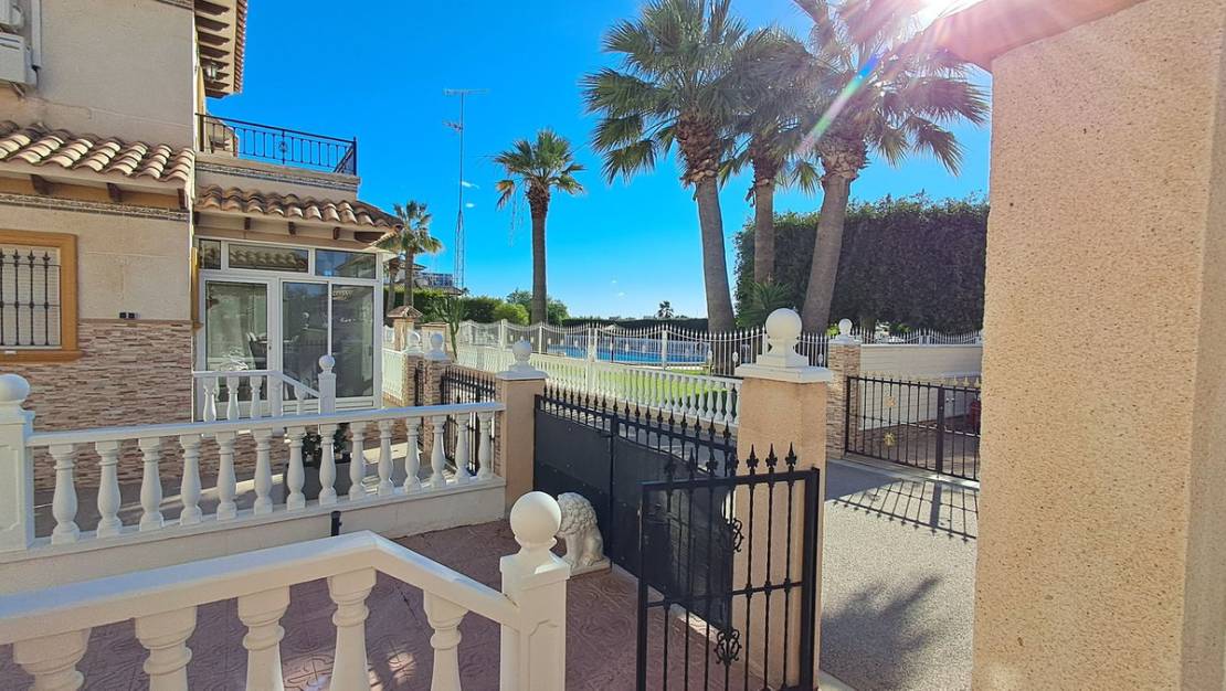 Venta - Chalet - Orihuela - La Zenia
