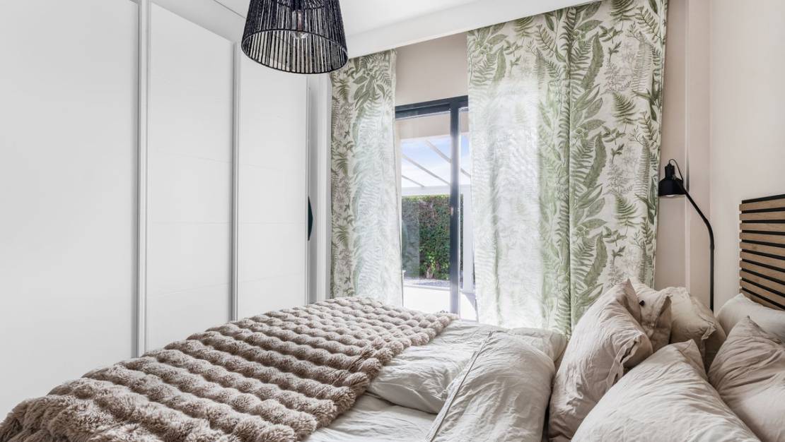 Venta - Chalet - Orihuela - La Zenia