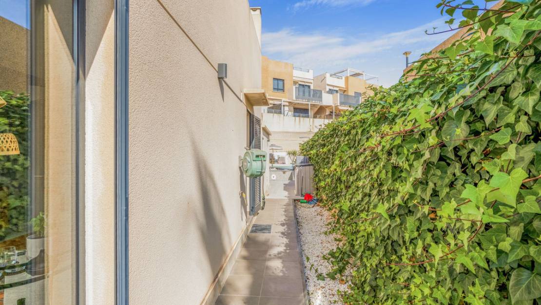 Venta - Chalet - Orihuela - La Zenia