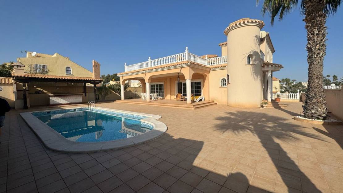 Venta - Chalet - Orihuela - La Zenia