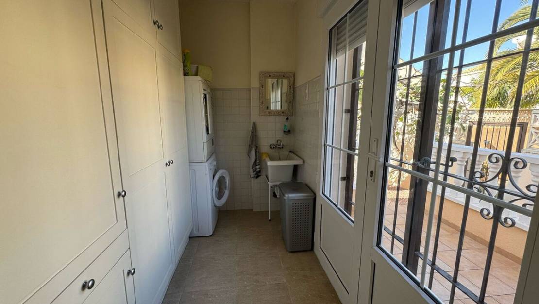 Venta - Chalet - Orihuela - La Zenia