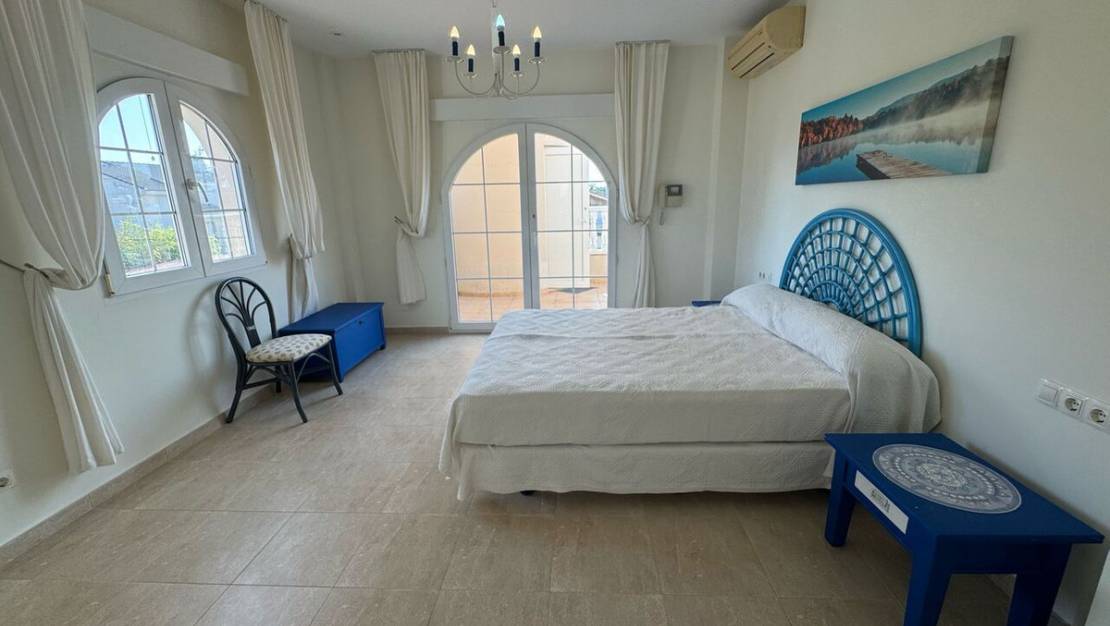 Venta - Chalet - Orihuela - La Zenia