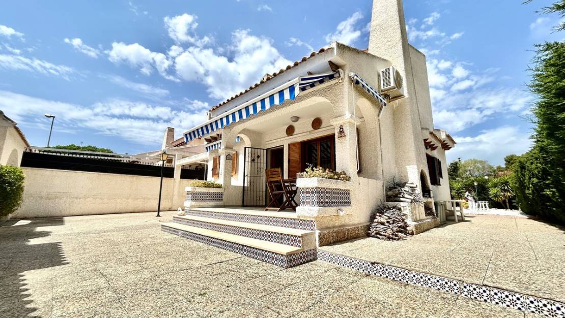 Venta - Chalet - Orihuela - La Zenia
