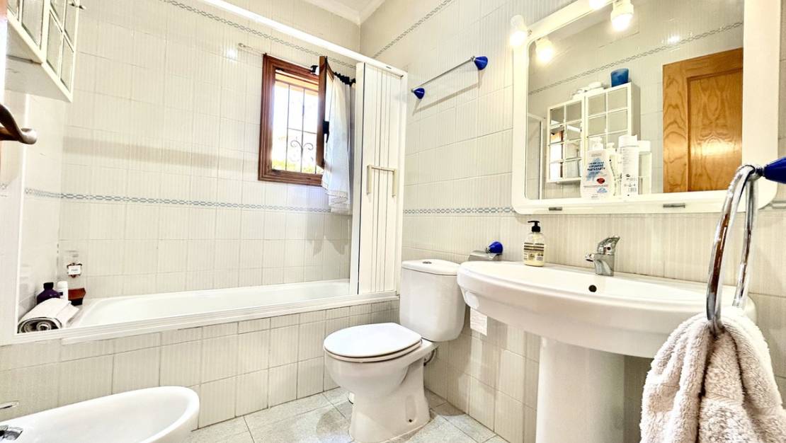 Venta - Chalet - Orihuela - La Zenia