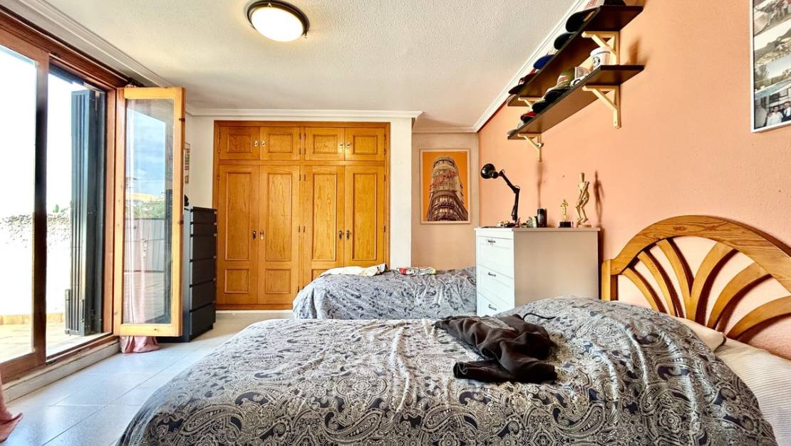 Venta - Chalet - Orihuela - La Zenia