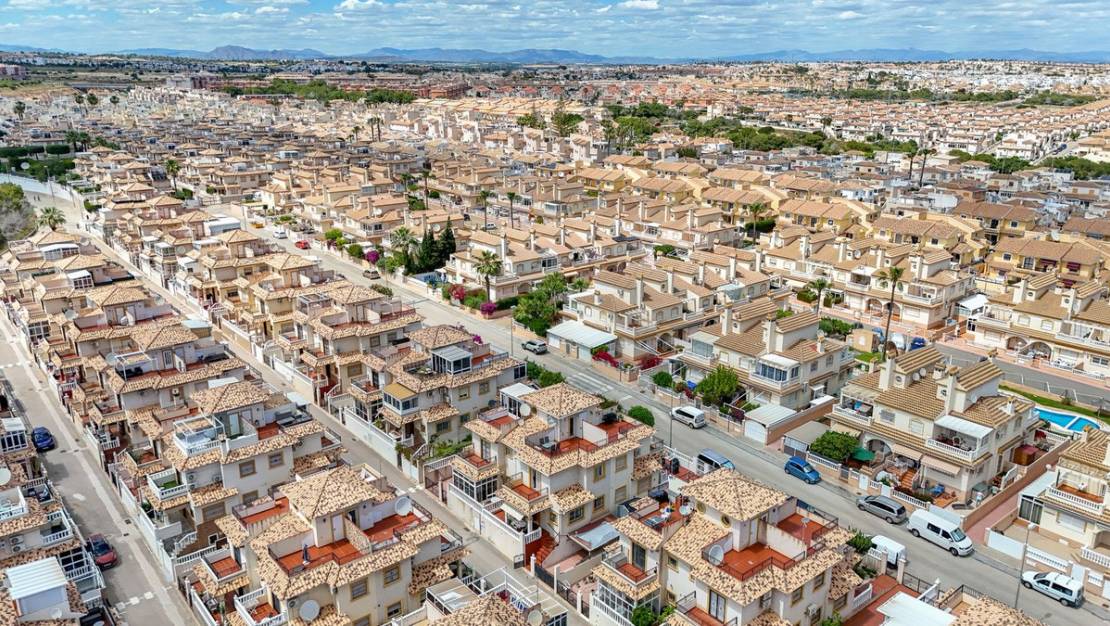 Venta - Chalet - Orihuela - La Zenia