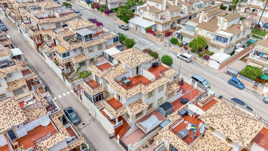 Venta - Chalet - Orihuela - La Zenia