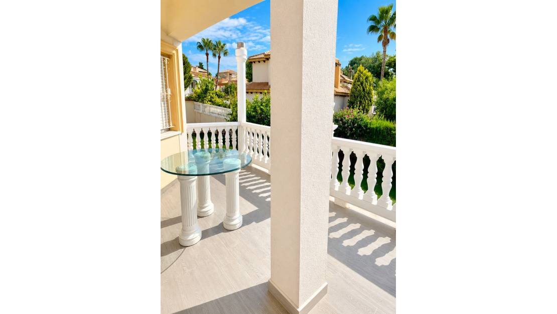 Venta - Chalet - Orihuela - La Zenia