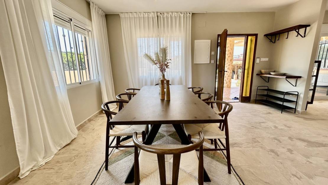 Venta - Chalet - Orihuela - La Zenia