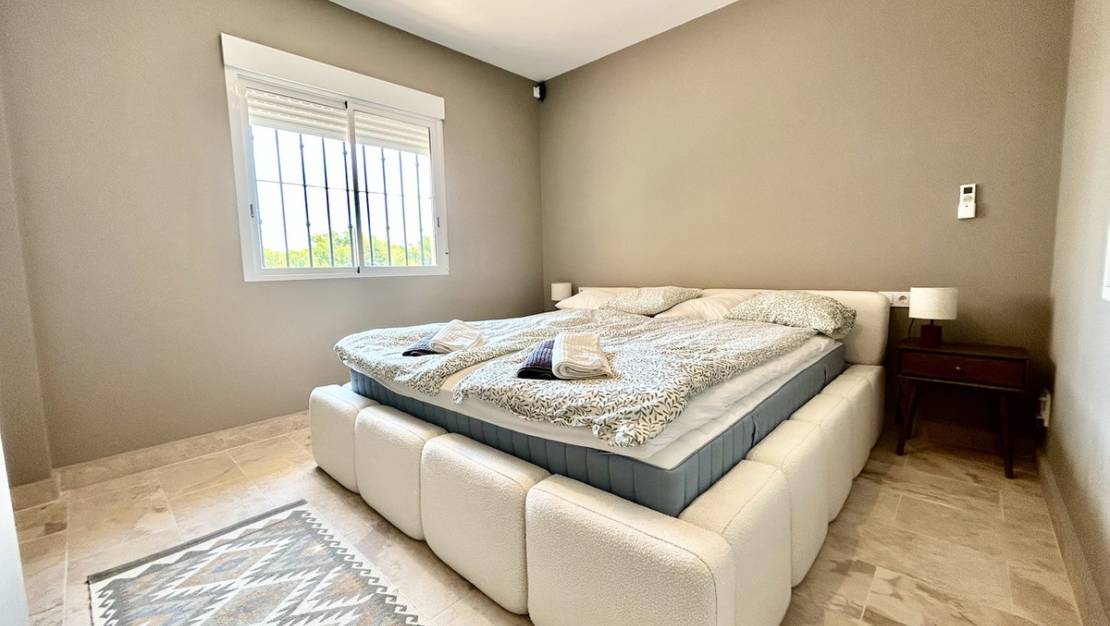 Venta - Chalet - Orihuela - La Zenia