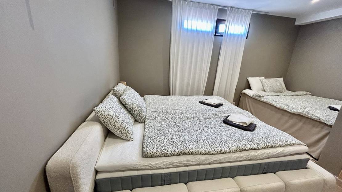 Venta - Chalet - Orihuela - La Zenia