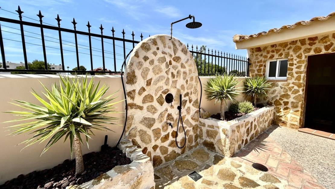Venta - Chalet - Orihuela - La Zenia