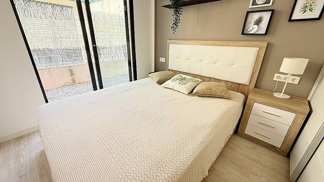 Venta - Chalet - Orihuela - La Zenia