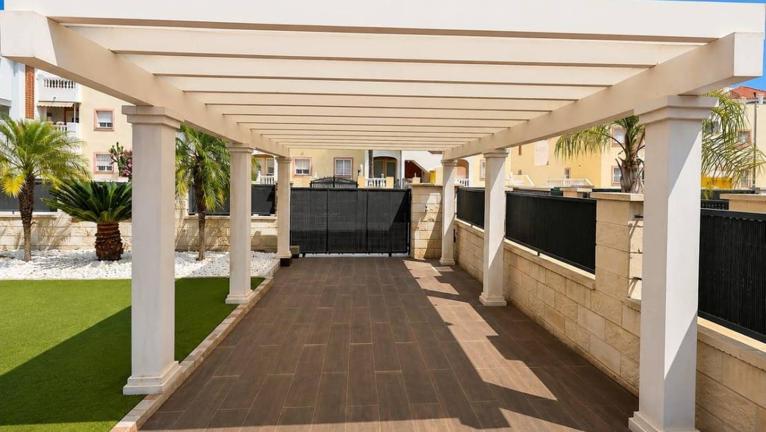 Venta - Chalet - Orihuela - La Zenia