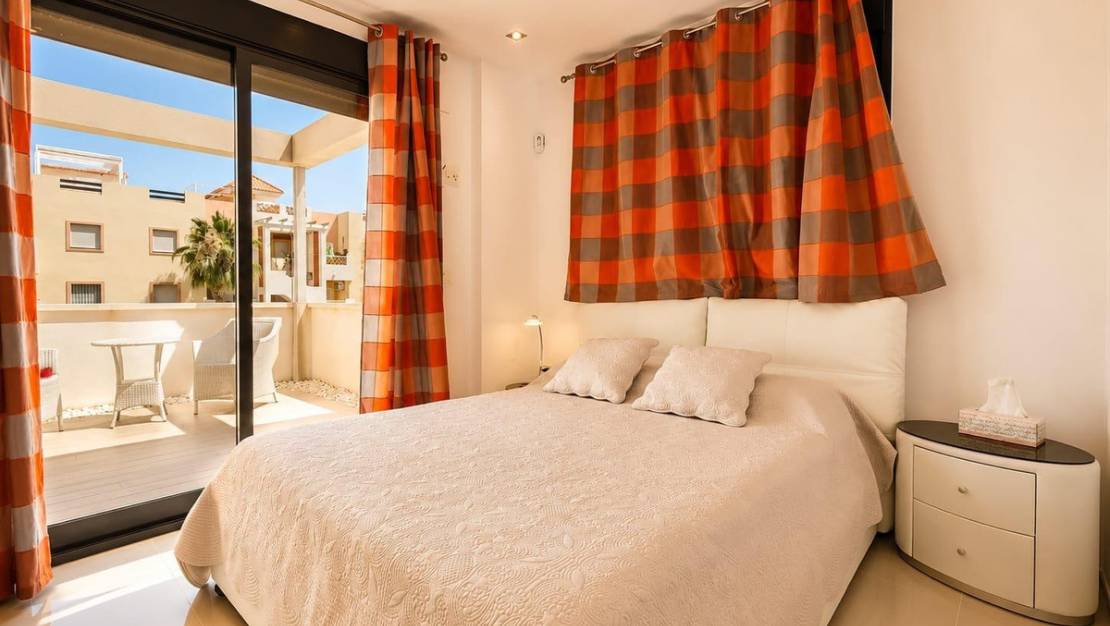 Venta - Chalet - Orihuela - La Zenia
