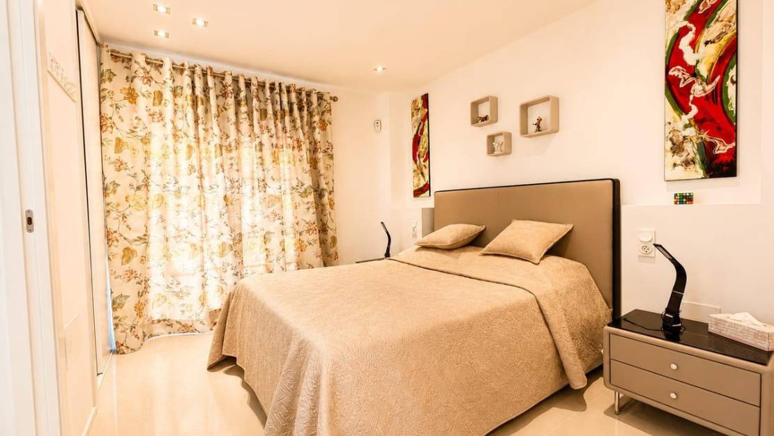 Venta - Chalet - Orihuela - La Zenia
