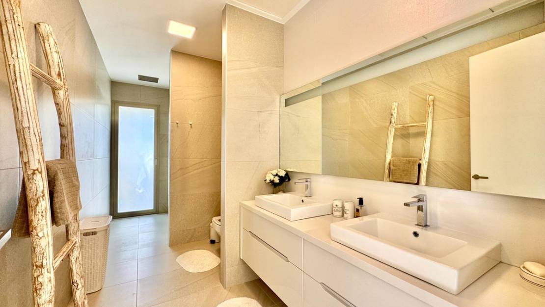 Venta - Chalet - Orihuela - Las Colinas Golf
