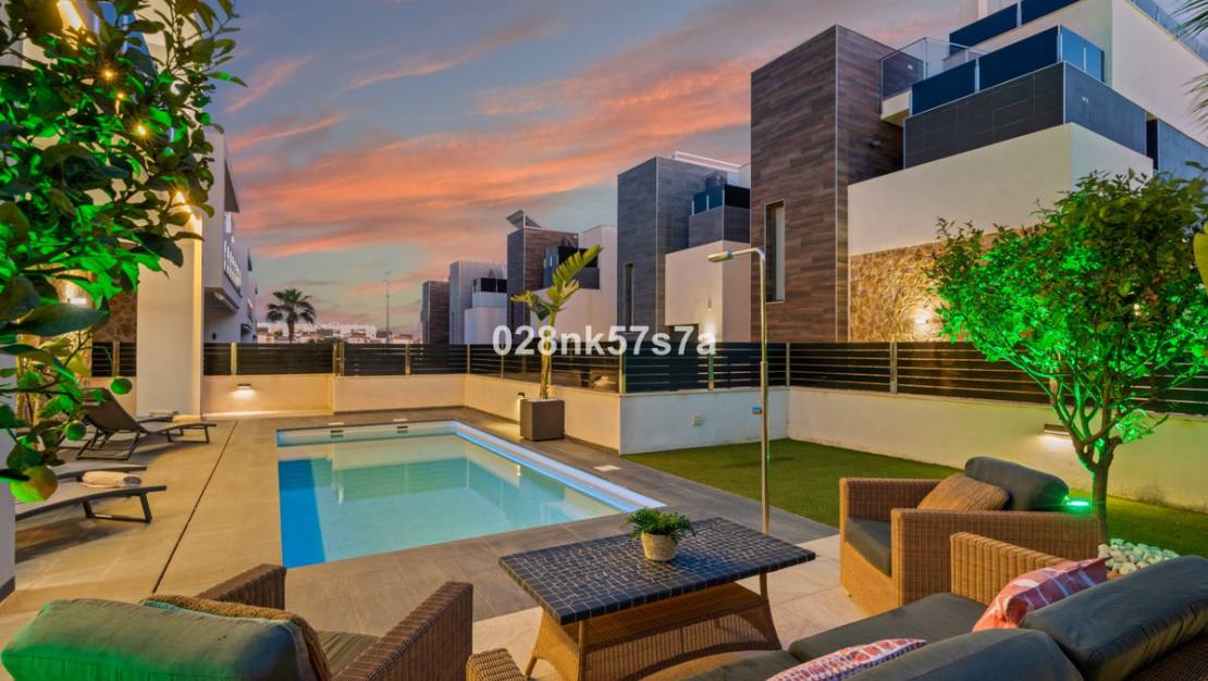 Venta - Chalet - Orihuela - Lomas De Campoamor