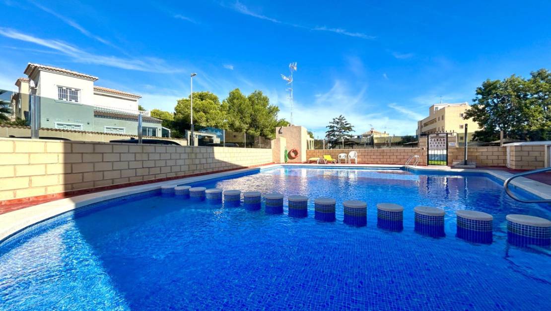 Venta - Chalet - Orihuela - Lomas de Don Juan