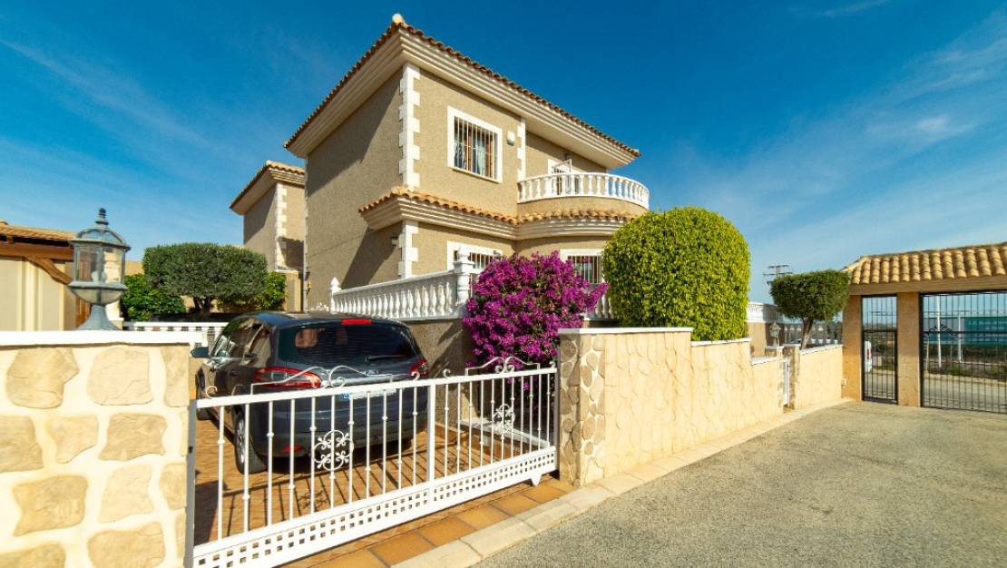 Venta - Chalet - Orihuela - Los Altos