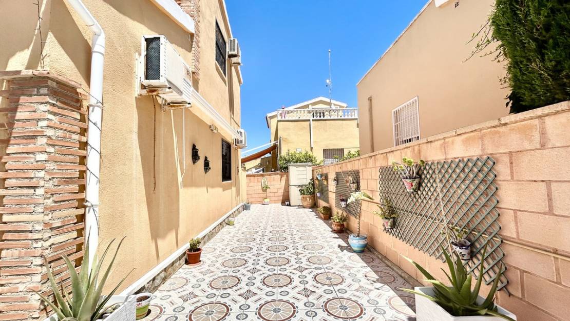 Venta - Chalet - Orihuela - Los Altos