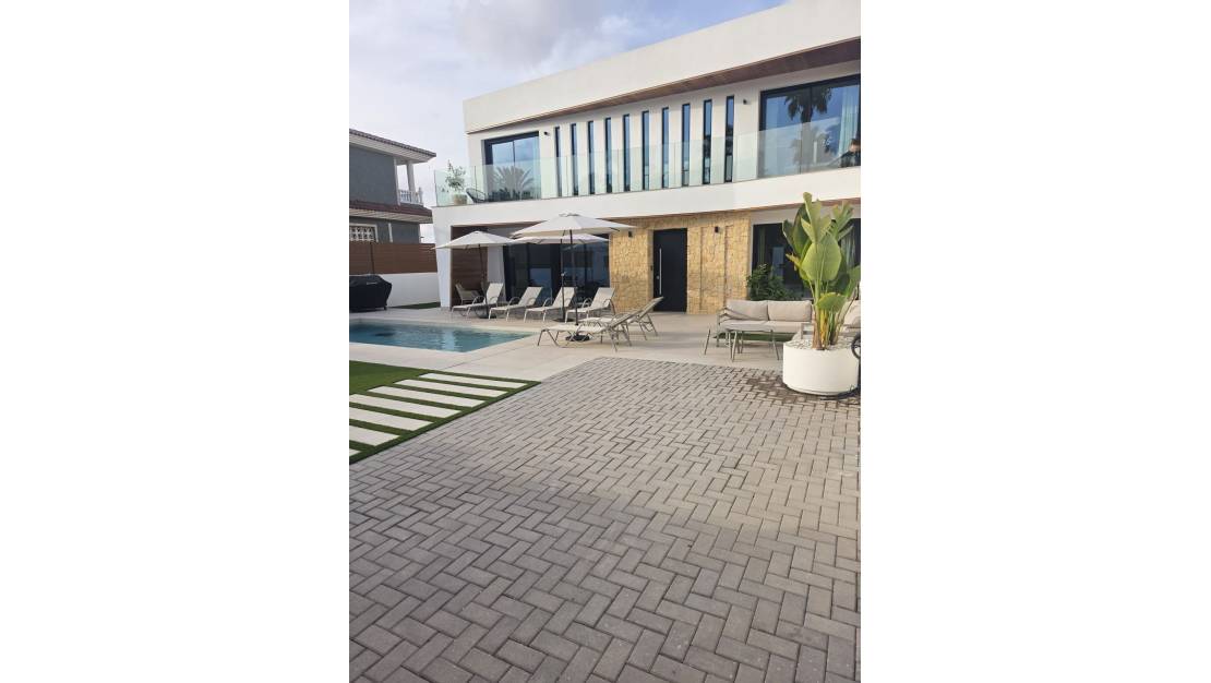 Venta - Chalet - Orihuela - Los Altos