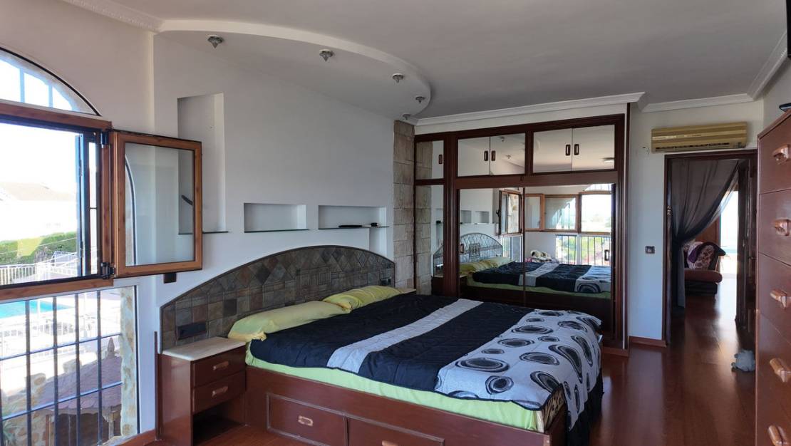 Venta - Chalet - Orihuela - Los Balcones