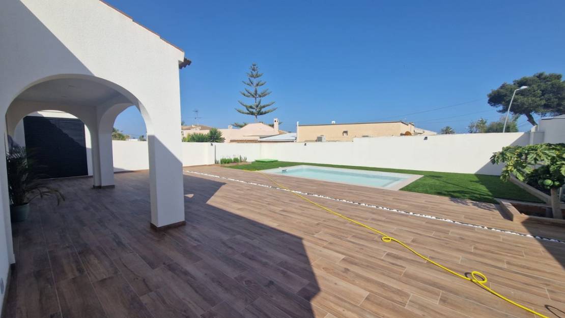 Venta - Chalet - Orihuela - Los Balcones