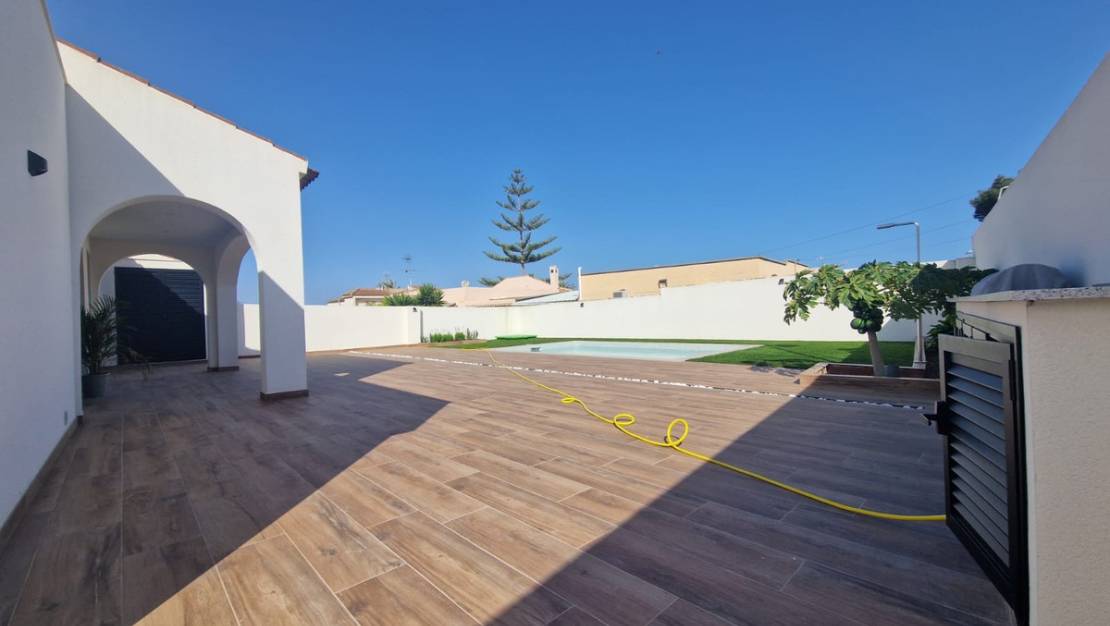 Venta - Chalet - Orihuela - Los Balcones