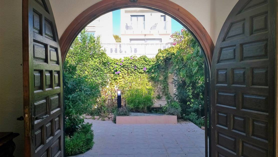 Venta - Chalet - Orihuela - Los Balcones