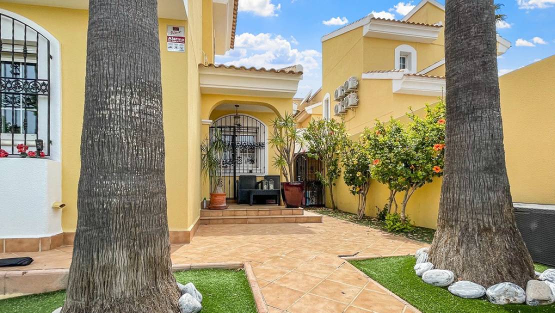 Venta - Chalet - Orihuela - Los Dolses