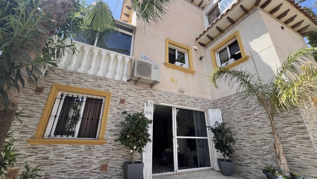 Venta - Chalet - Orihuela - Orihuela Centro